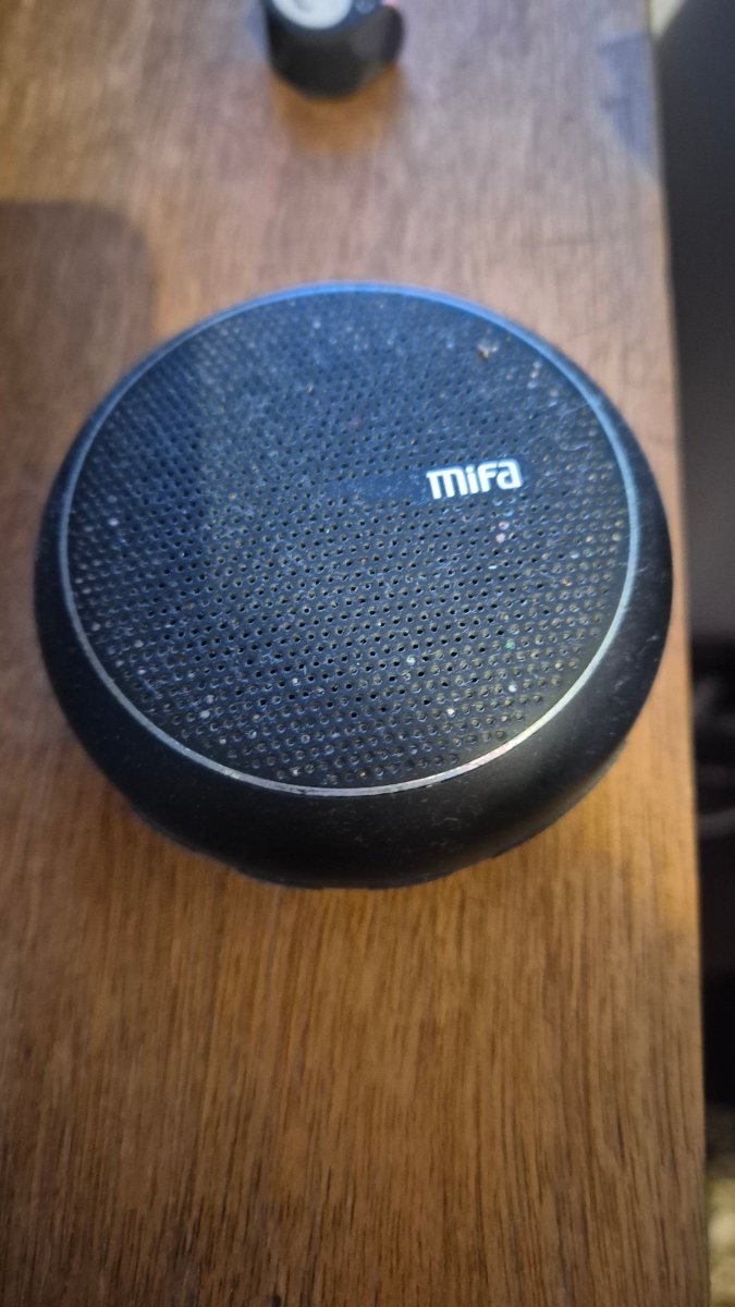 Mira Portable Bluetooth Speaker